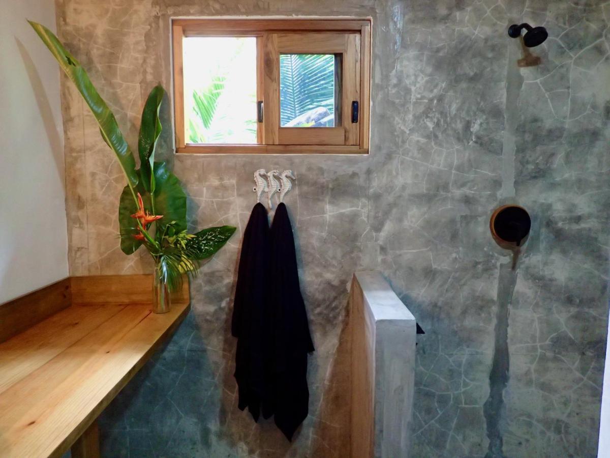 Casa Salvaje Vacation Rentals Bocas Town Luaran gambar